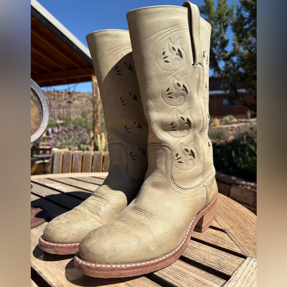 FRYE Campus Austin Boots - Picture 3 of 15